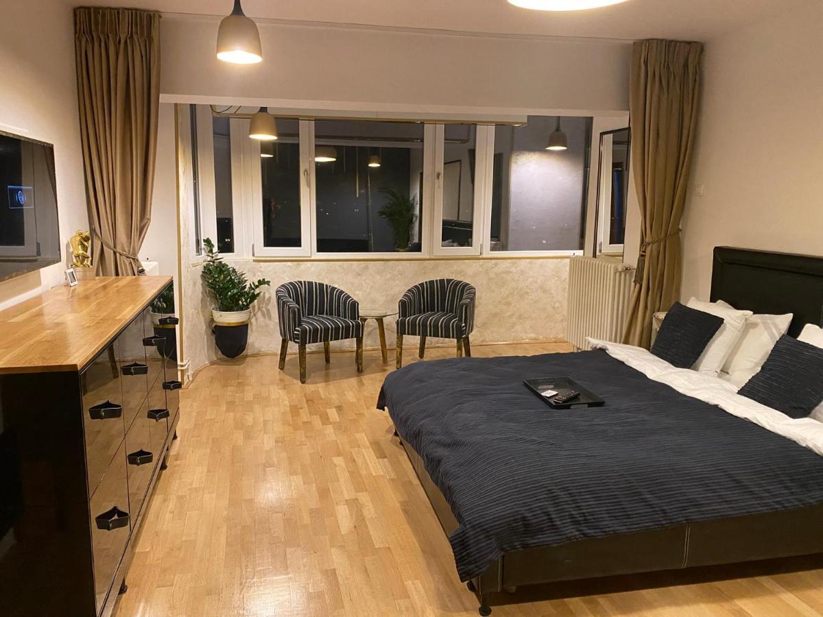Casa S Piata Alba Iulia Bucharest