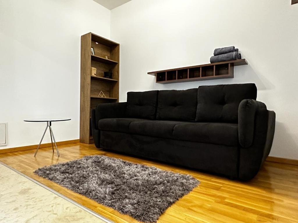 Peaceful With A Forest View Apartment