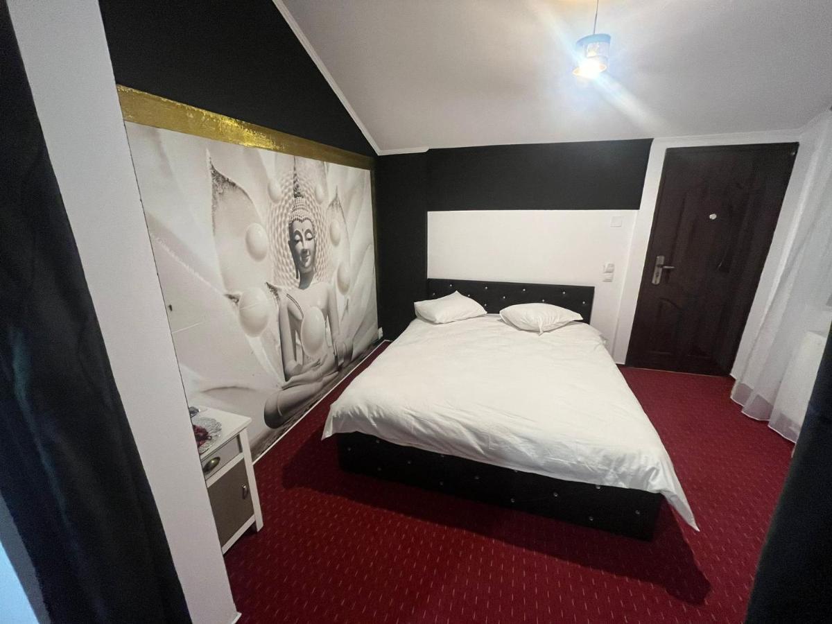 Karma Caffe&rooms Aparthotel