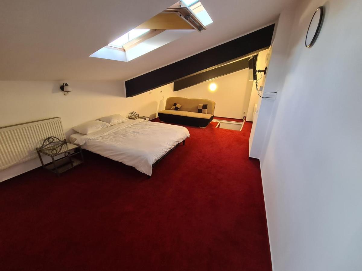 Karma Caffe&rooms Aparthotel *