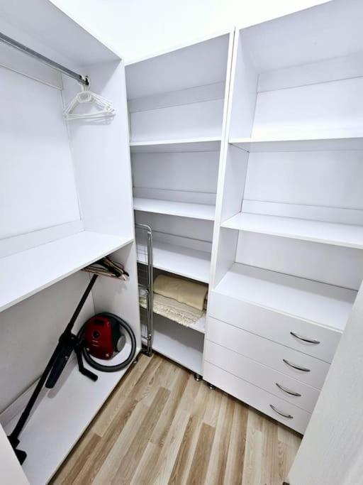 Downtown, Close To Old Town, Family Friendly - Ivo10 Apartament *