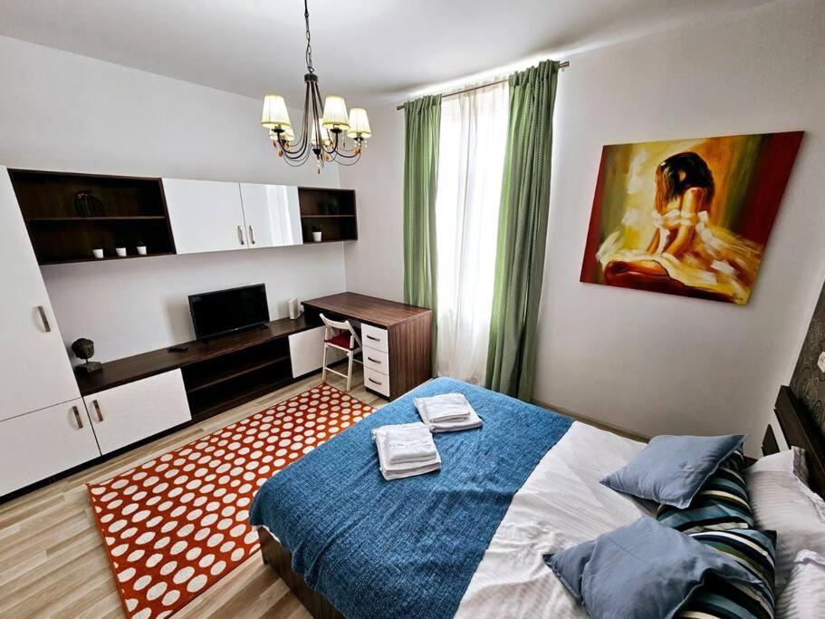 Apartment Downtown, Close To Old Town, Family Friendly - Ivo10 Bucharest