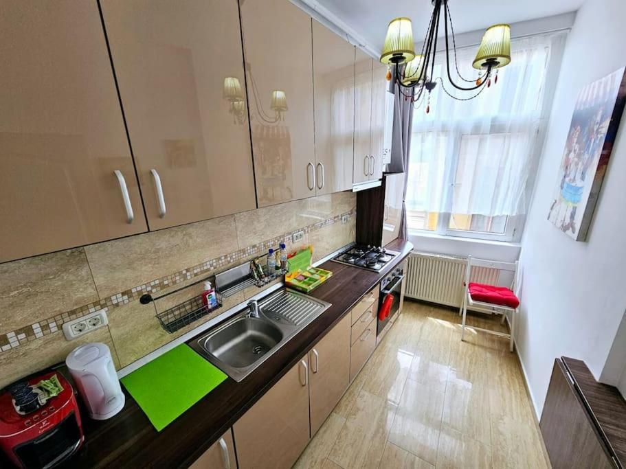 Apartment Downtown, Close To Old Town, Family Friendly - Ivo10 *