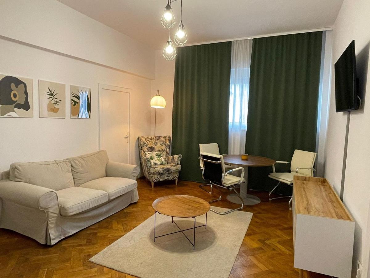 Old Town In The Center Of Apartment *