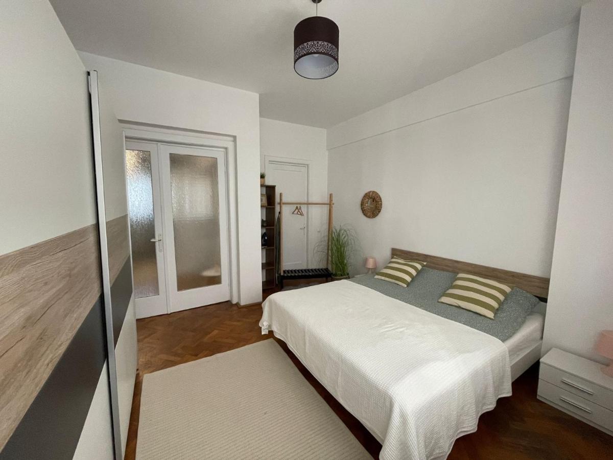 Old Town In The Center Of Apartment *
