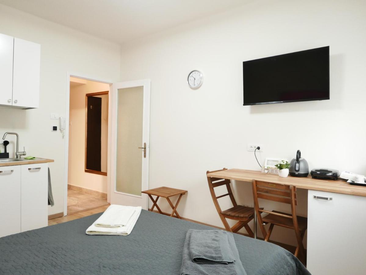 Cozy Studio Kogalnicenu Apartment
