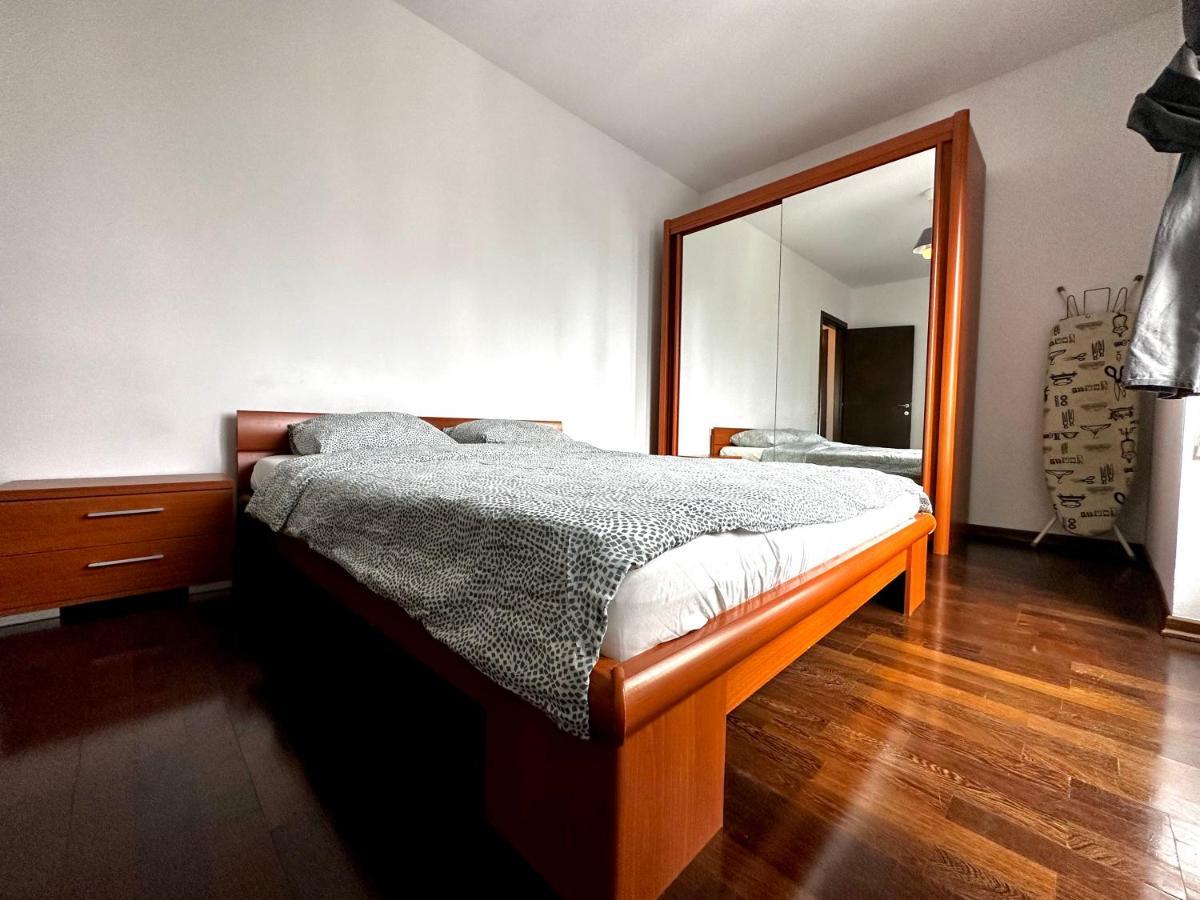 Welcoming In Victoriei Apartment Bucharest