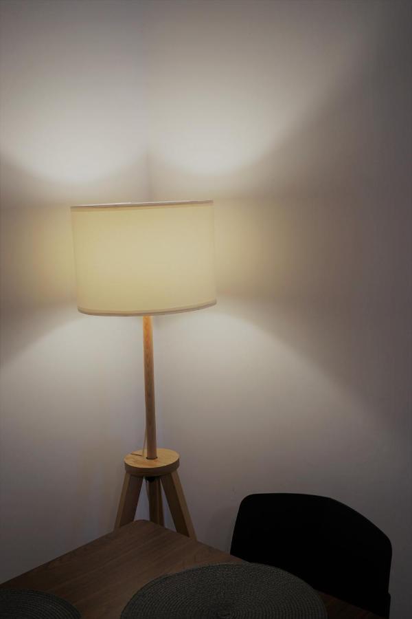 Full Service Super-central 3br & Balcony By Bucharent Apartament *