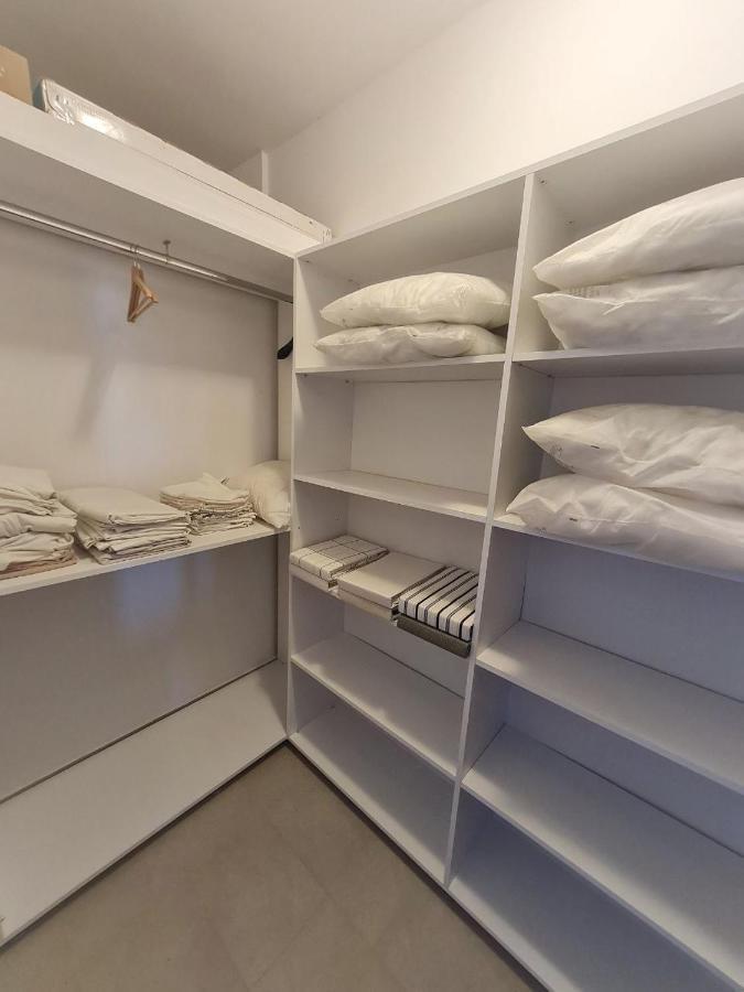 Full Service Super-central 3br & Balcony By Bucharent *