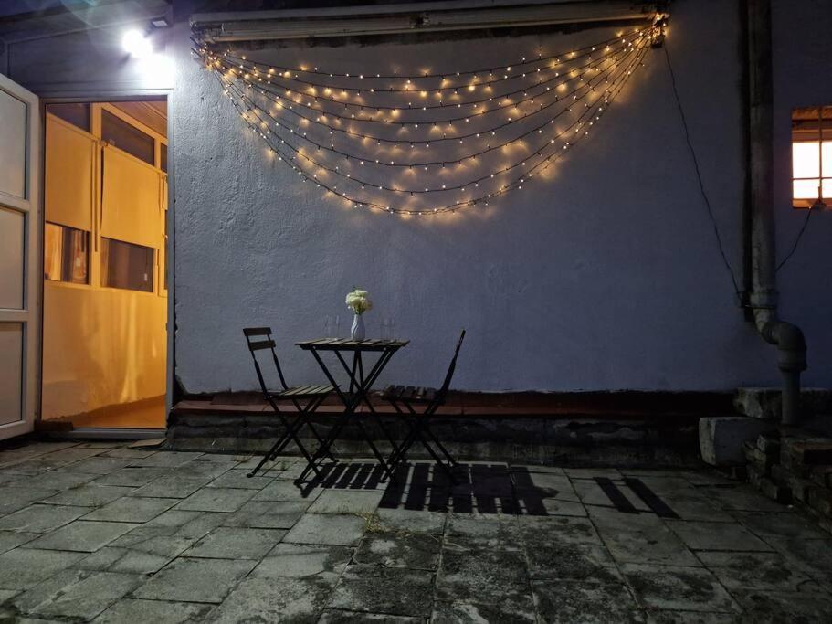 Charming With Private Terrace Apartment Bucharest
