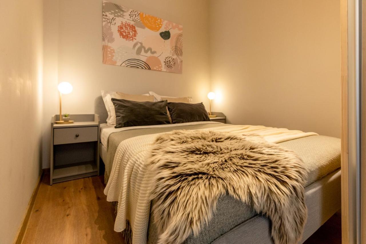 Urban Haven: 2br In Center *
