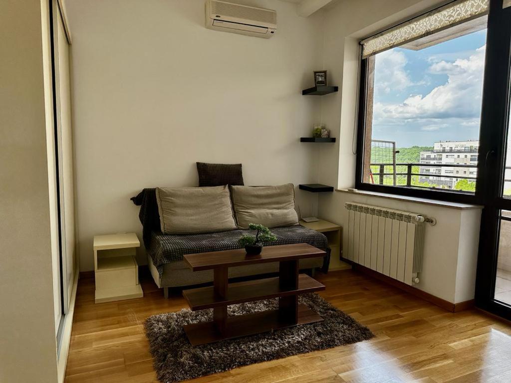 Peaceful With A Forest View Apartment *