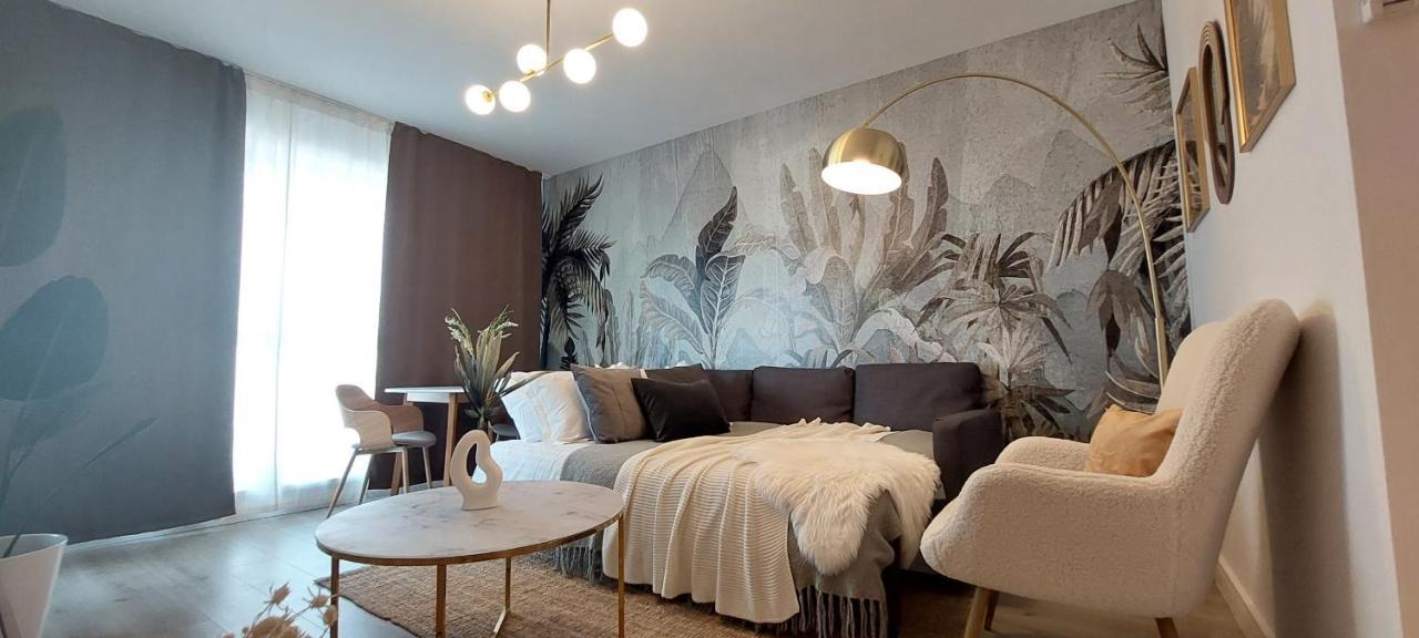 Stunning 1br Retreat In North District *
