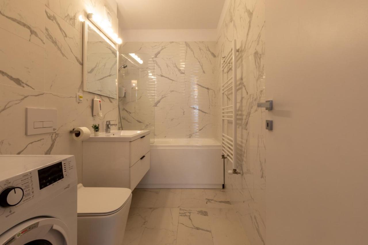 Stunning 1br Retreat In North District Apartamento Bucareste
