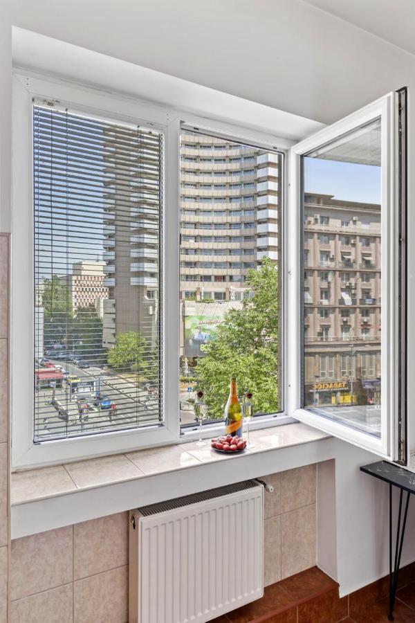 Grand View * Bucureşti