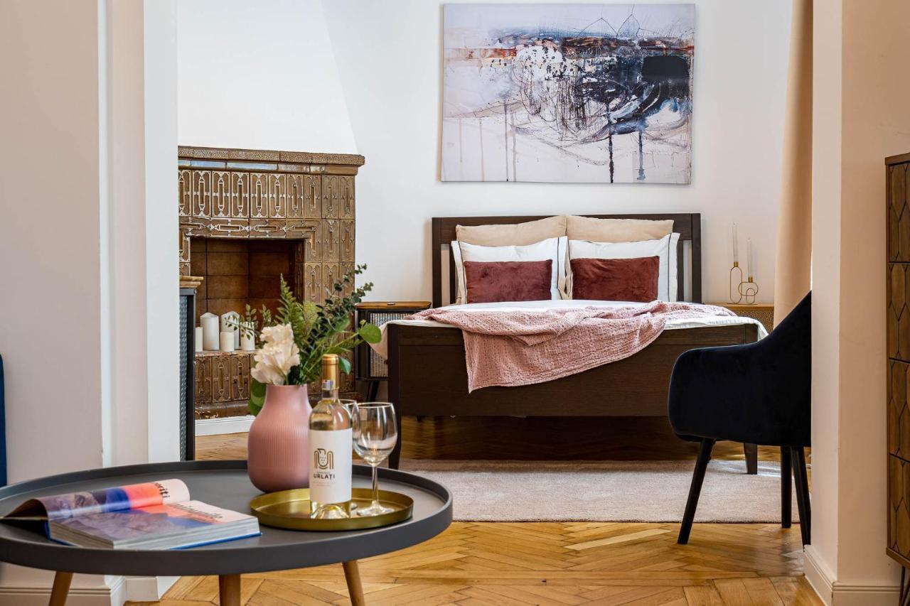 The- Point- 3br Bright Cloud *