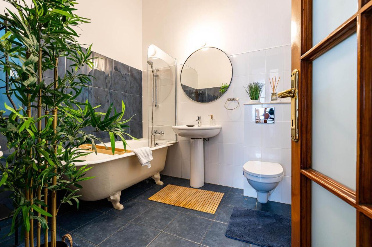 The- Point- 3br Bright Cloud Apartament