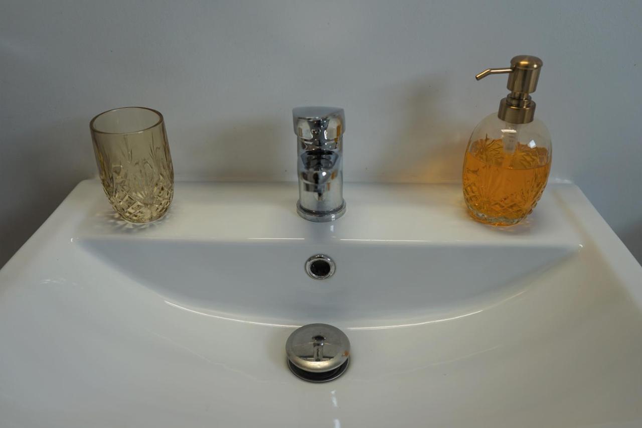 Full Service Super-central 3br & Balcony By Bucharent Bucureşti