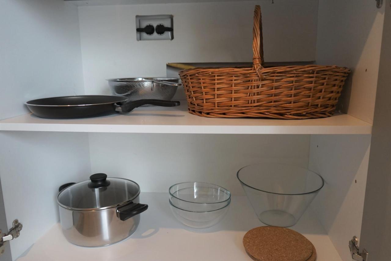 Full Service Super-central 3br & Balcony By Bucharent Apartament