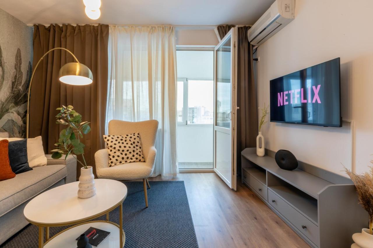 Urban Haven: 2br In Center *