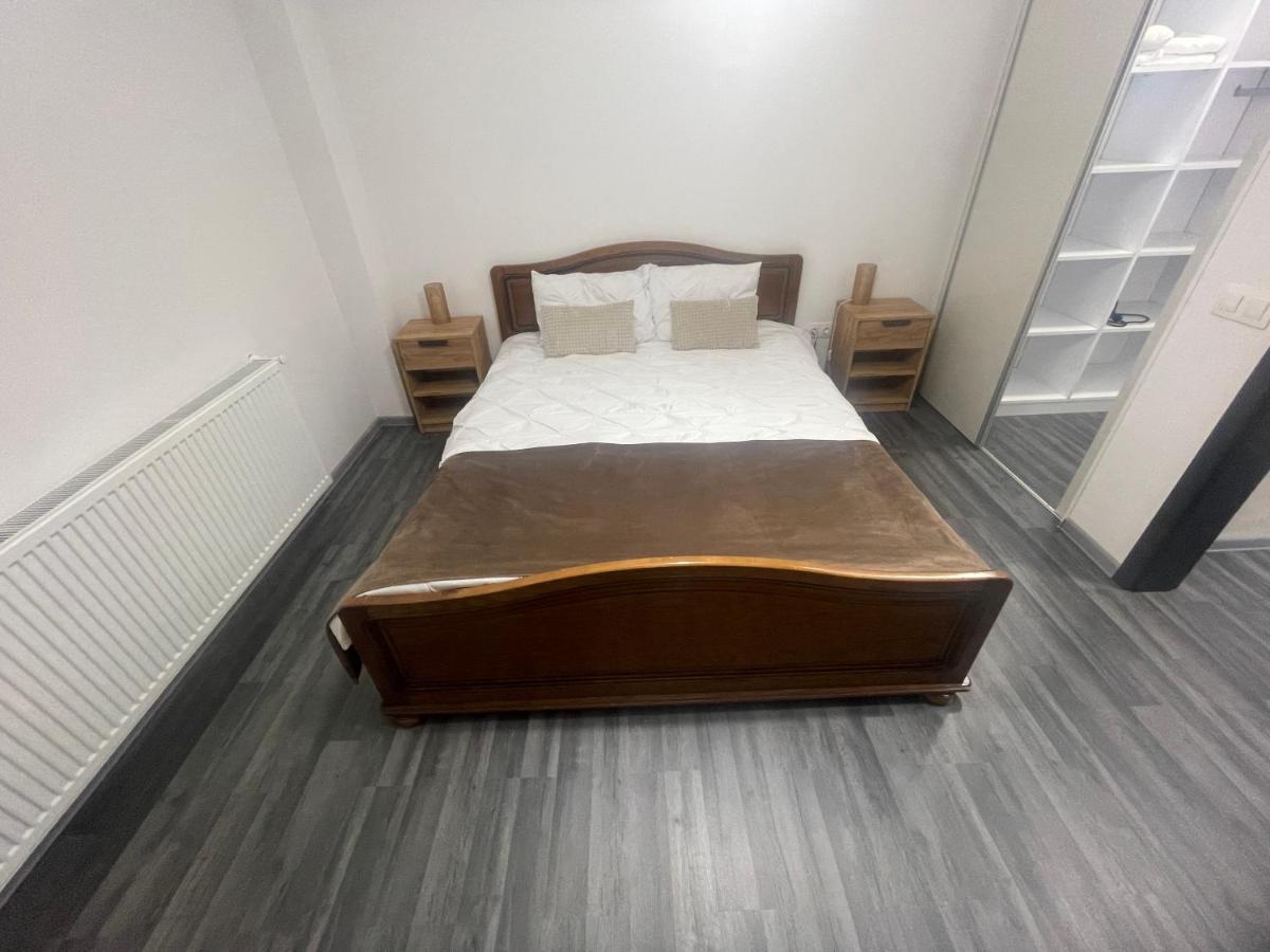 Arkadia * Bucureşti