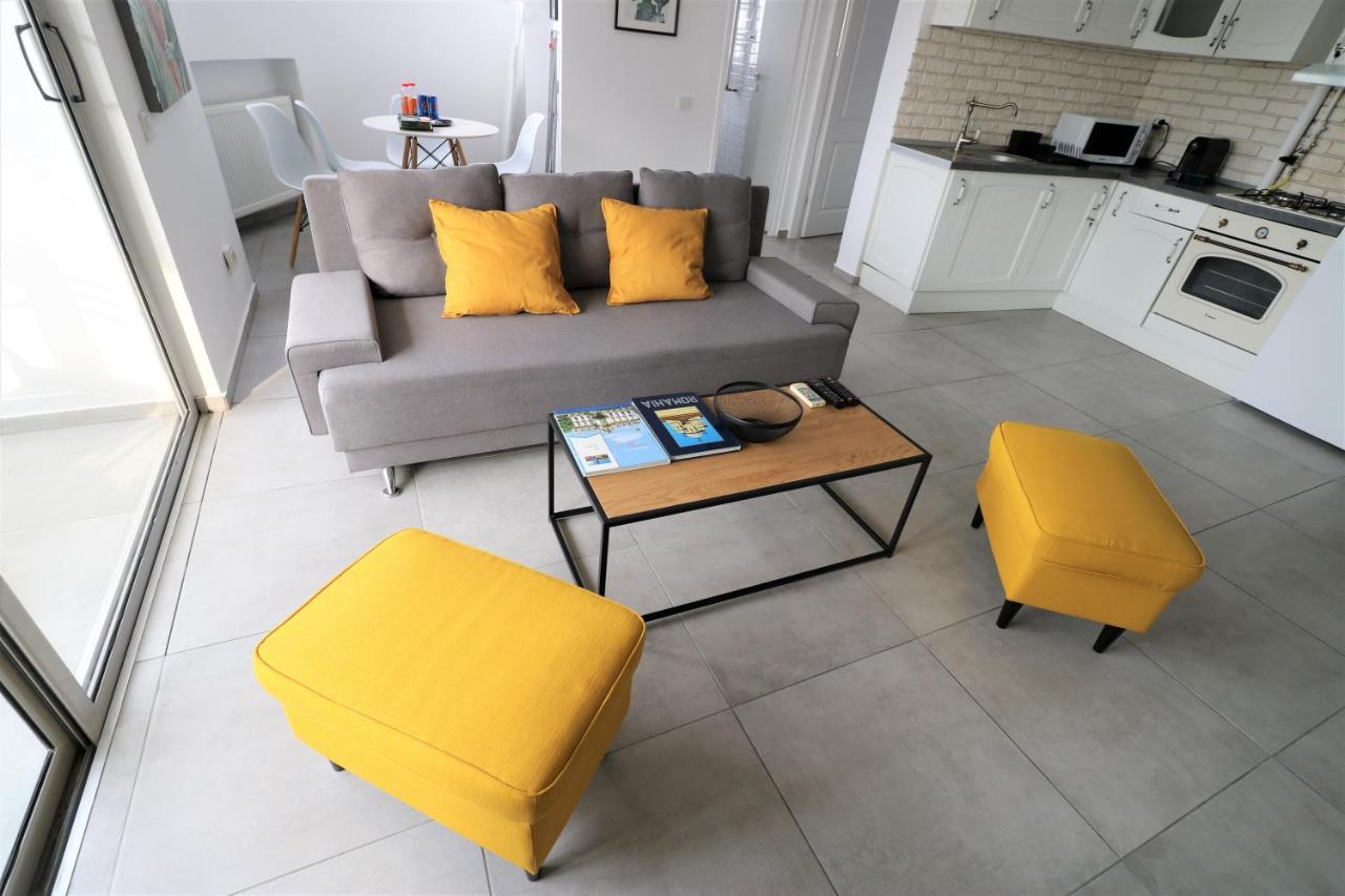 Serenity Heights Apartment: A Panoramic Haven Near Old Town - Free Minibar * Bucharest