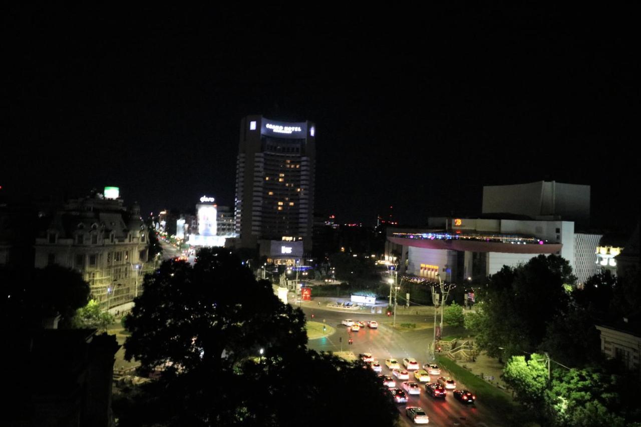 Serenity Heights Apartment: A Panoramic Haven Near Old Town - Free Minibar Apartment