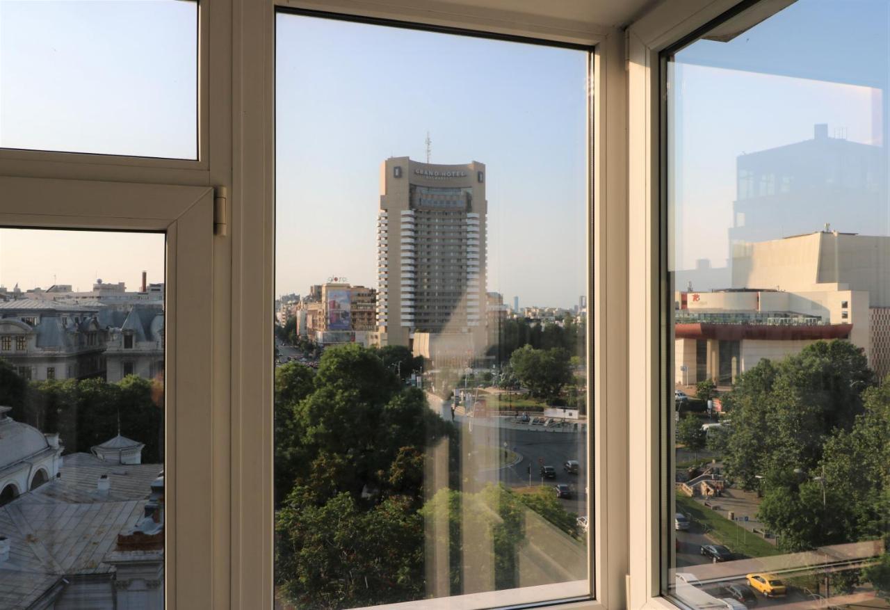 Apartment Serenity Heights Apartment: A Panoramic Haven Near Old Town - Free Minibar