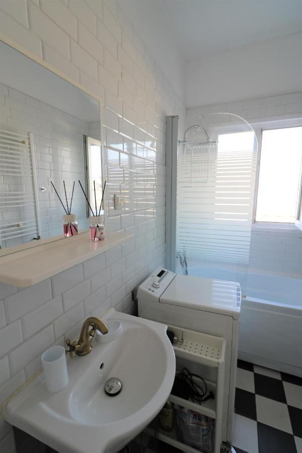 Serenity Heights Apartment: A Panoramic Haven Near Old Town - Free Minibar Apartment