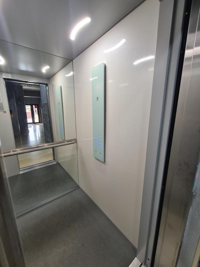 Global View Apartment Bucharest