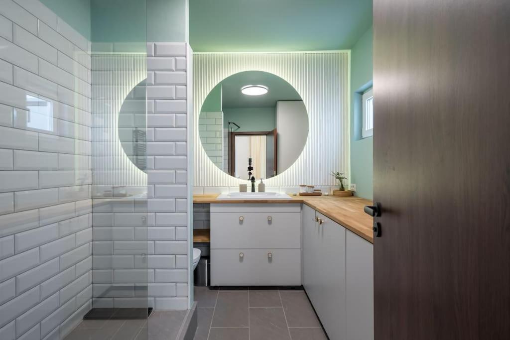 Stylish & Charming - Center Apartament *