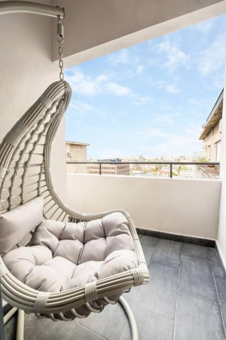 Superb Views 3br Midtown Flat - 3 Balconies