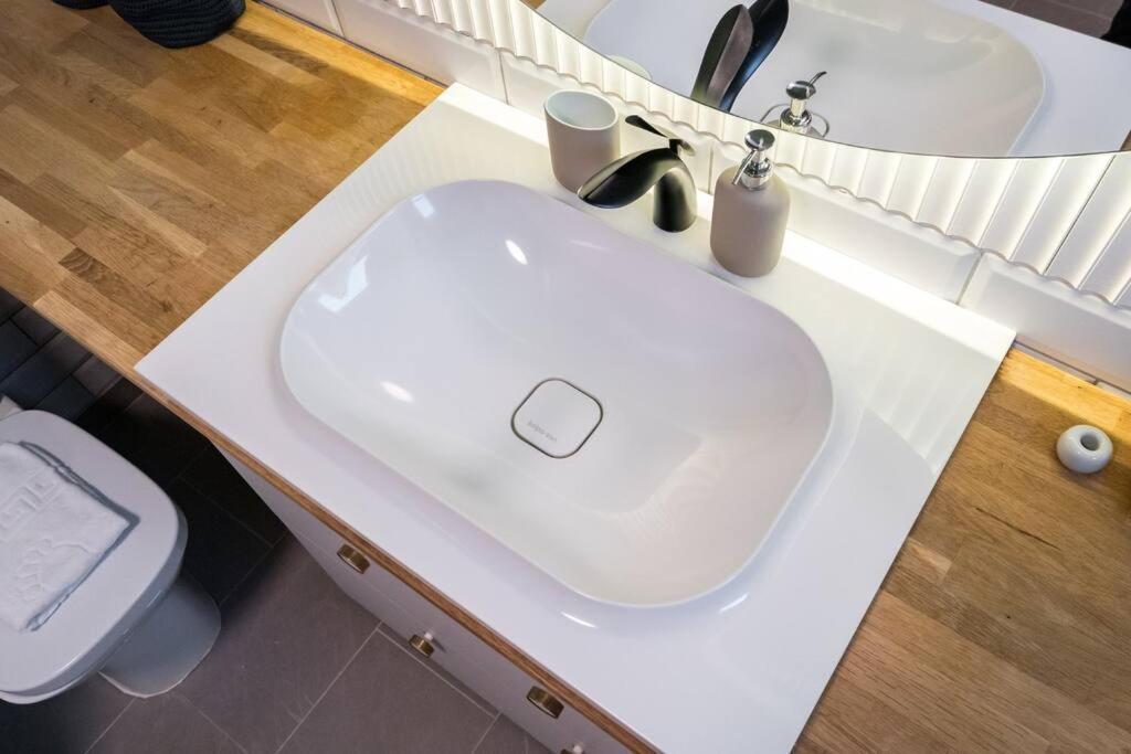Apartament Stylish & Charming - Center