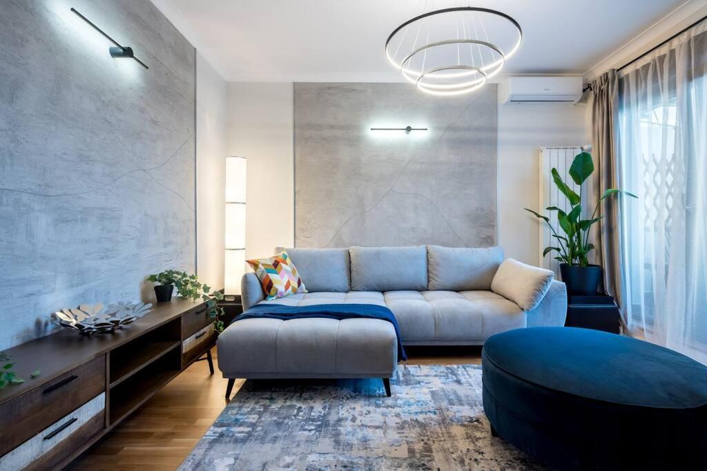 Superb Views 3br Midtown Flat - 3 Balconies Apartment Bucharest