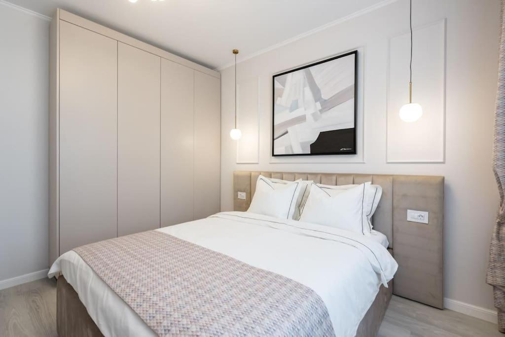Stylish 2br Vilacrosse Passage - Netflix Apartment