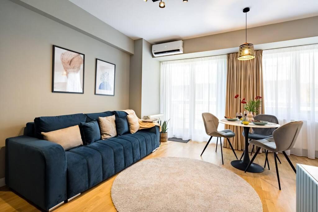 Apartament Bright 1br Flat - New Midtown Building + Terrace *