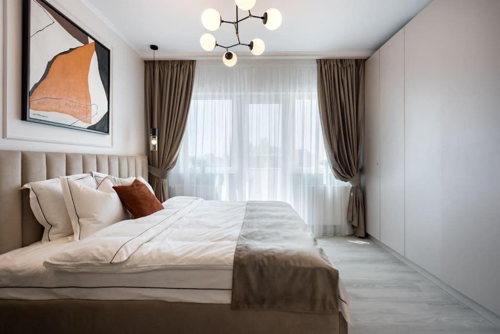 Apartment Charming - Netflix + Balcony