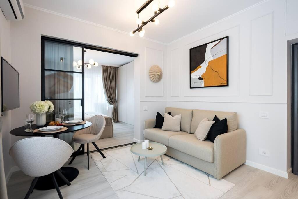 Apartment Charming - Netflix + Balcony