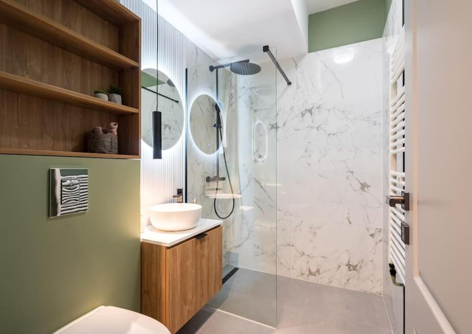 Apartament Bright 1br Flat - New Midtown Building + Terrace *