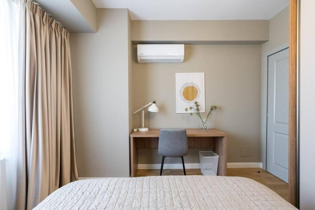 Apartament Bright 1br Flat - New Midtown Building + Terrace
