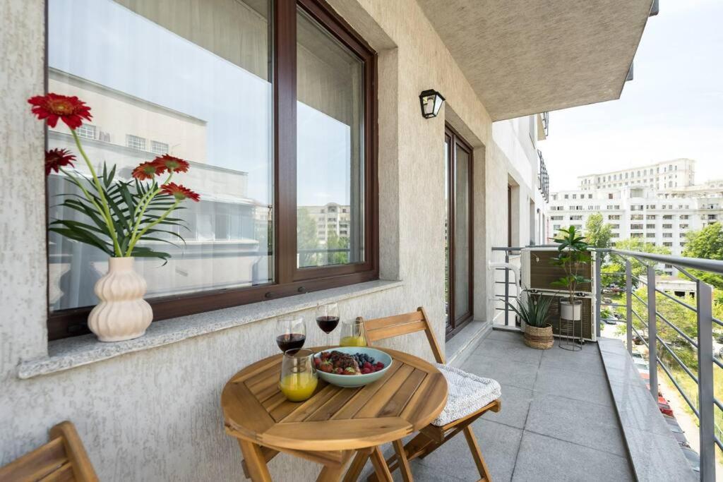 Bright 1br Flat - New Midtown Building + Terrace