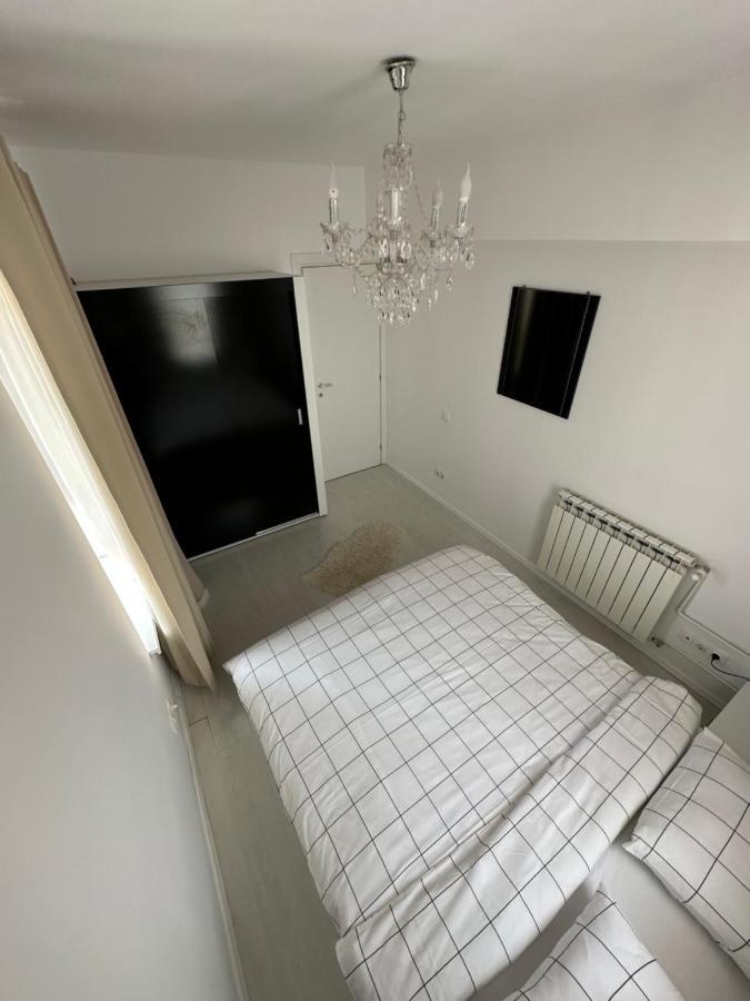 Apartament Mihai Bravu Bucureşti