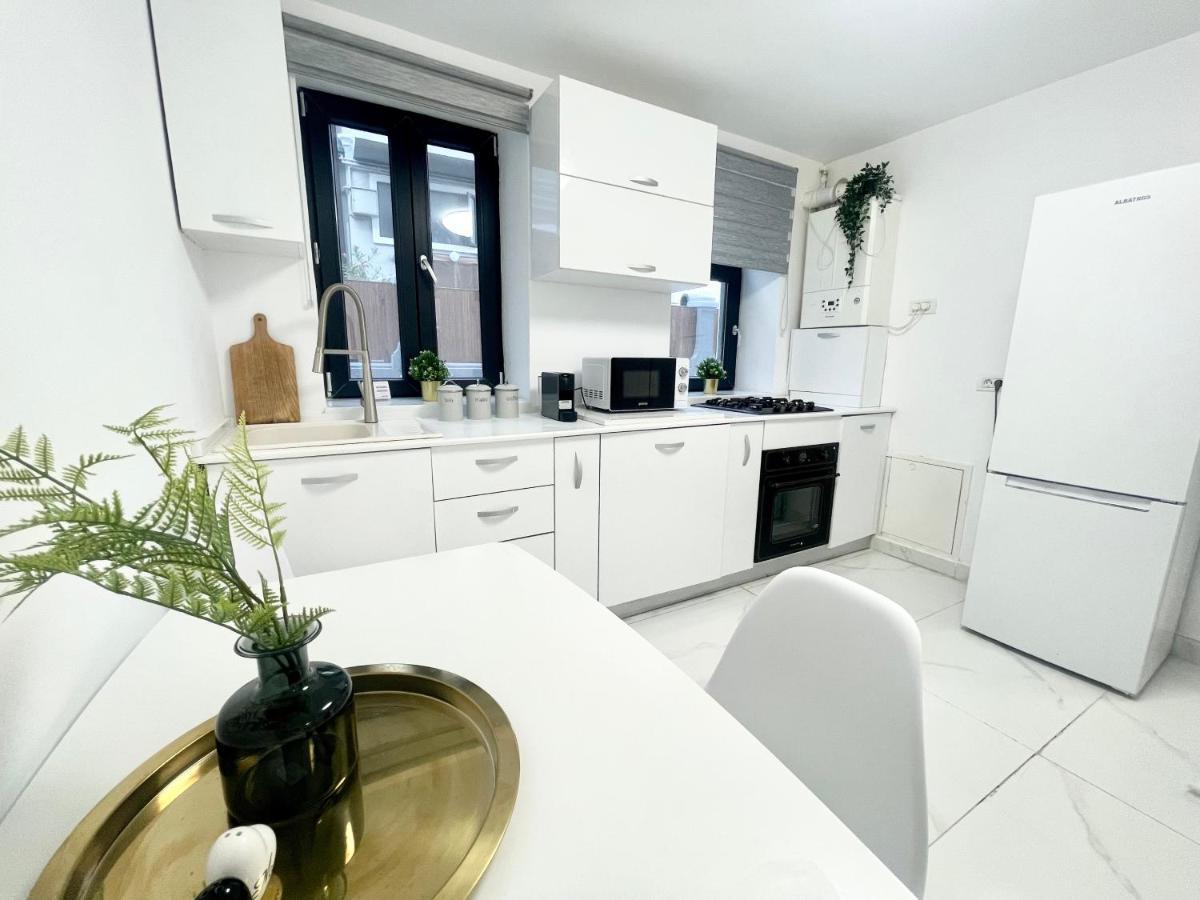 Apartament Apollo 1