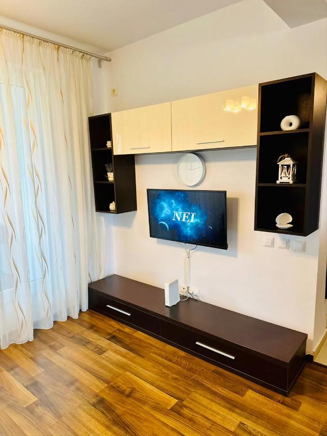Apartment Moon Modern *
