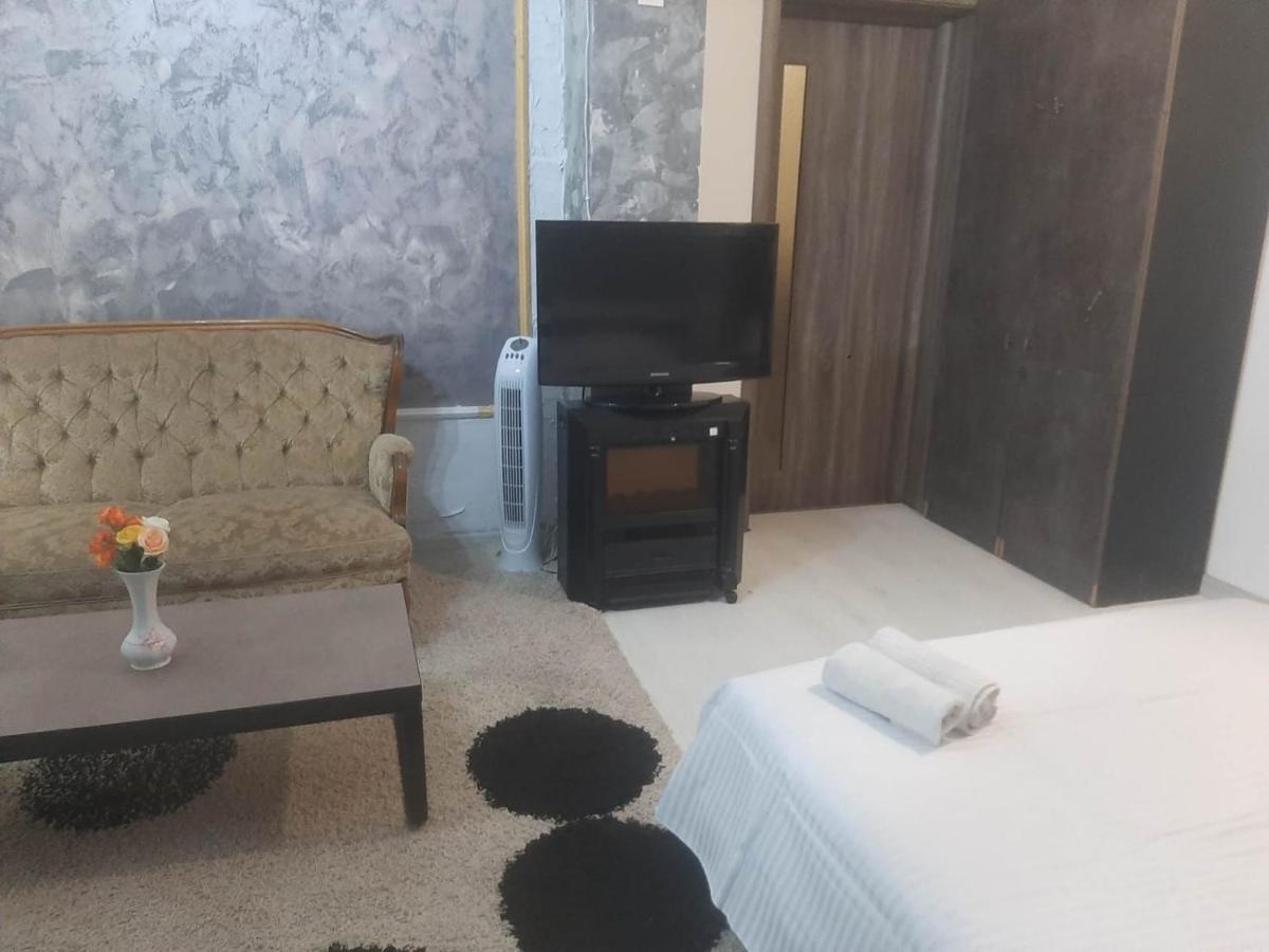 In Near North Station Apartament Bucureşti