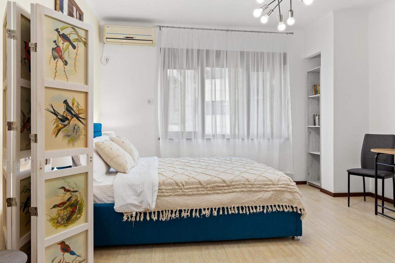 Upscale Studio, Walking Distance From The Old Town Apartament *