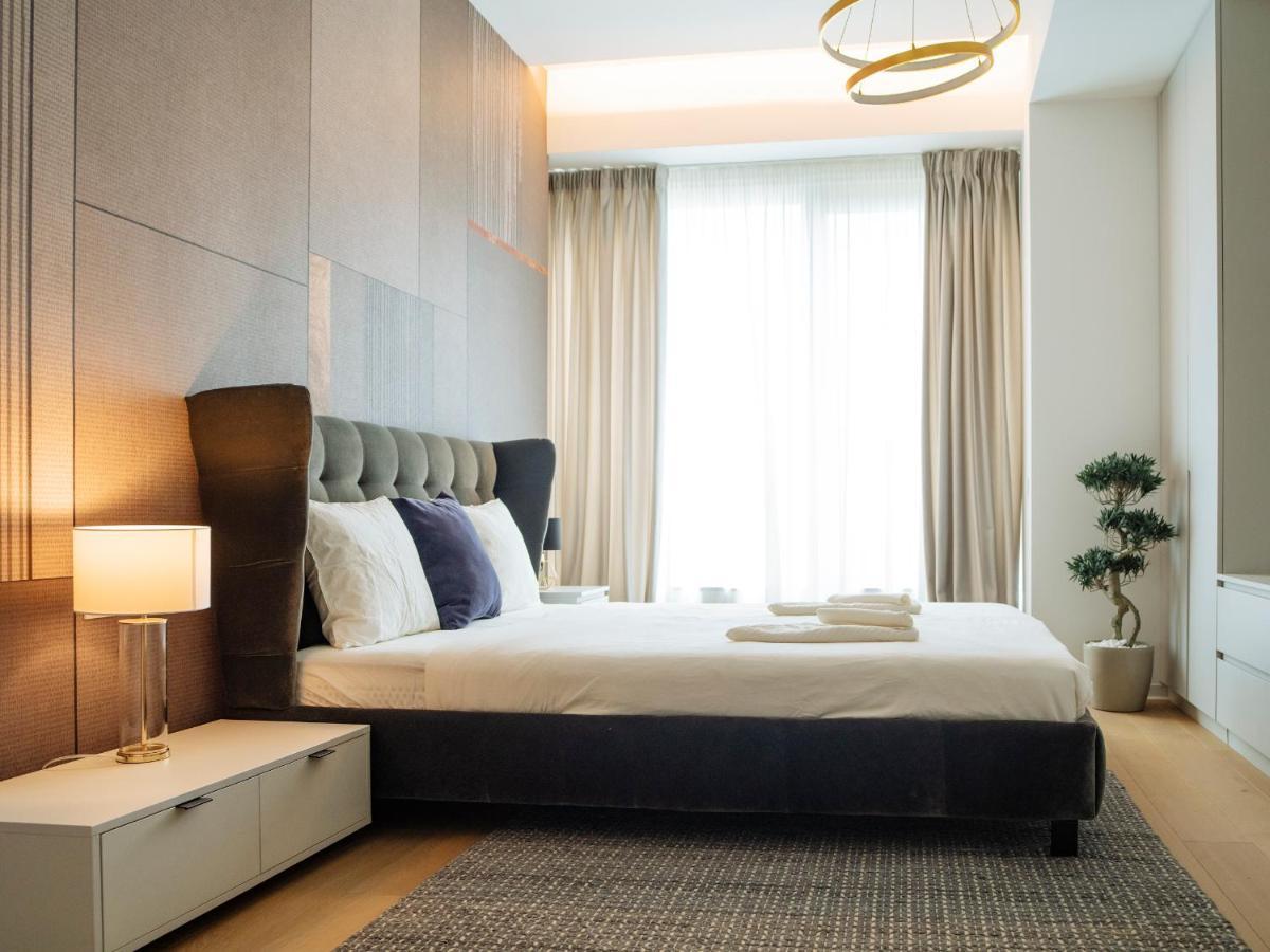 Luxury Living: Spectacular Views & Modern Elegance Apartment Bucharest