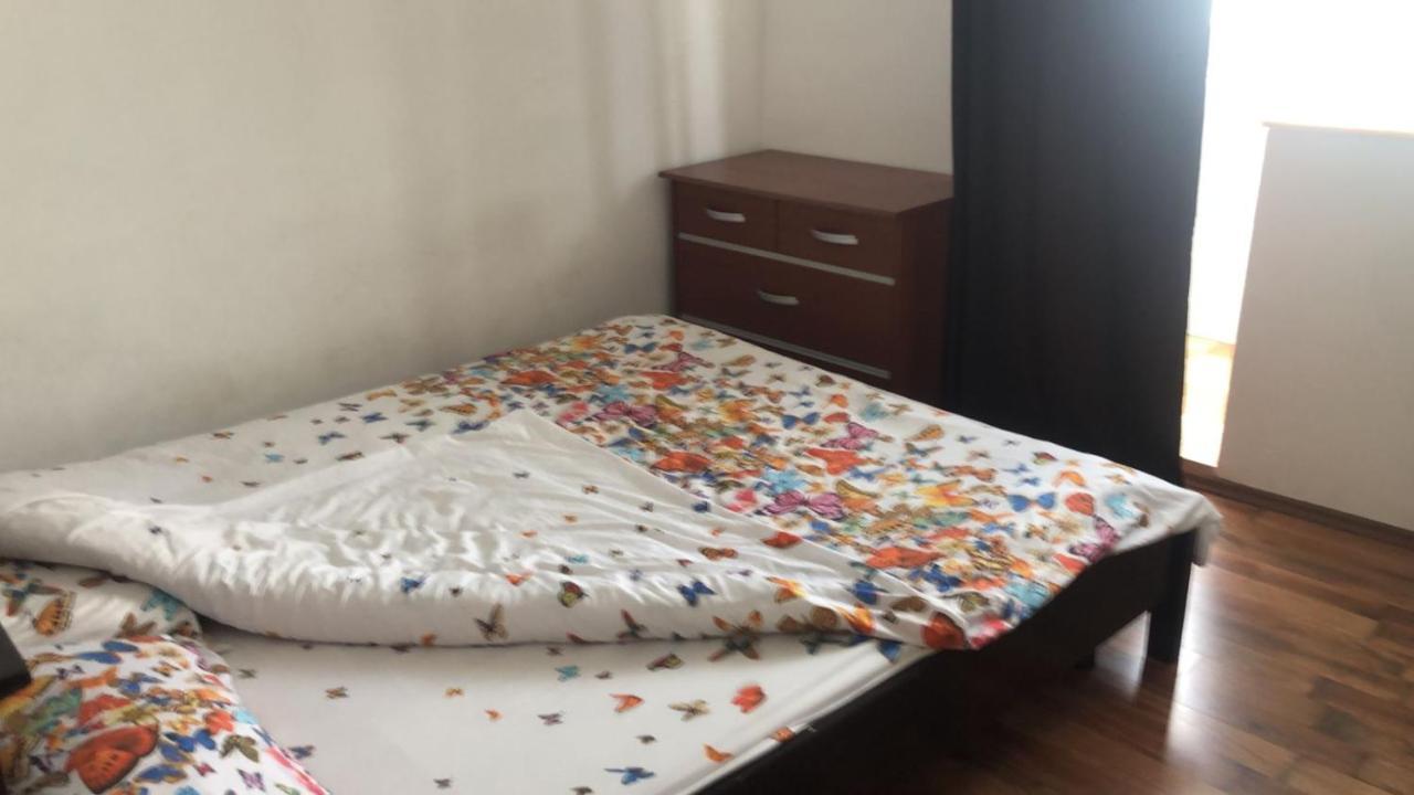 Cu La Lacul Tei Homestay *