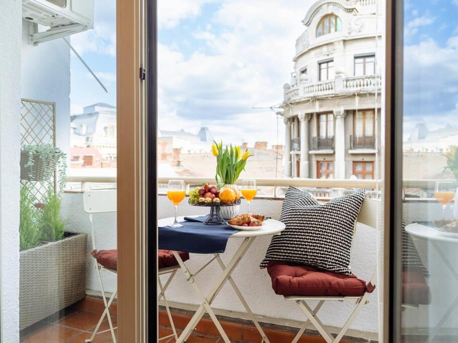 Amazing View Calea Victoriei Old Bucharest