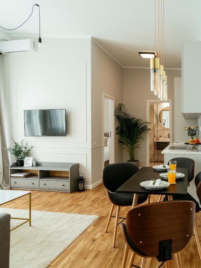 Apartment Bright 2br Flat - Palace Hall - Charming Balcony